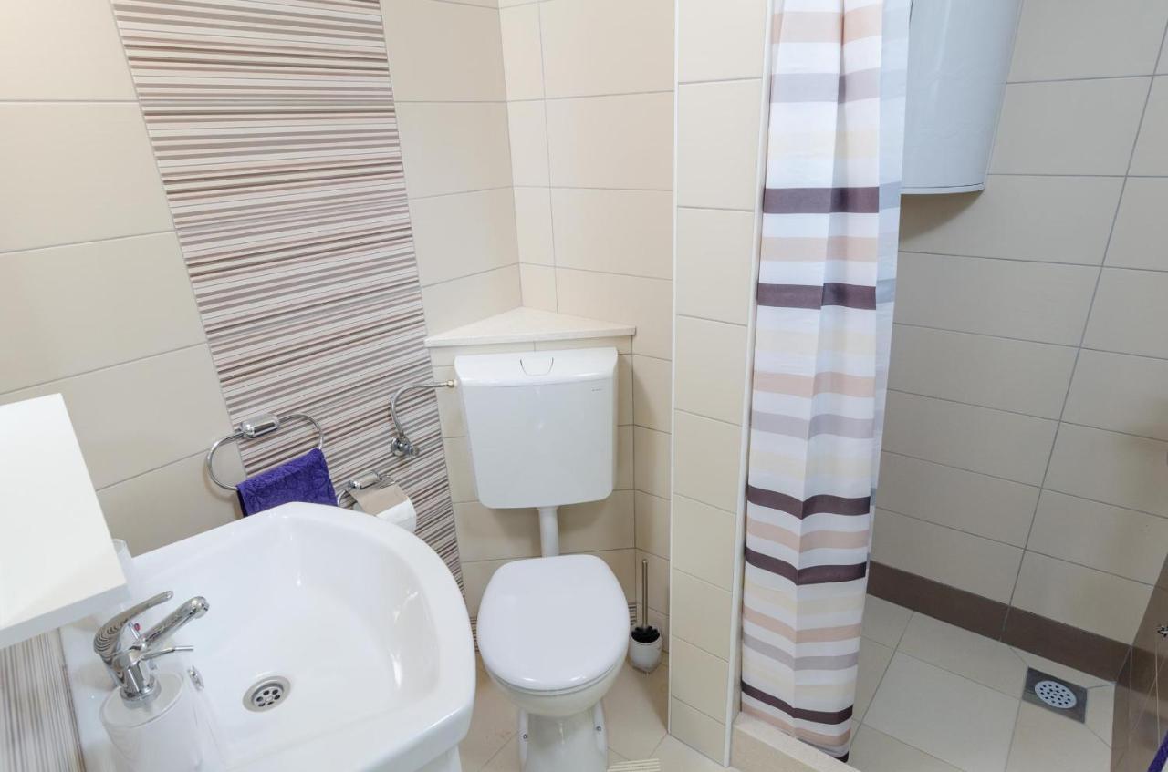 Apartments Mokalo 奥瑞比克 外观 照片